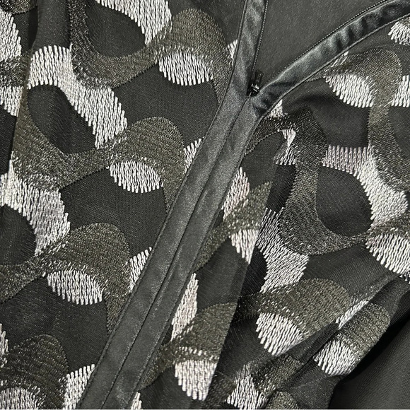 Reiss dress, size 12, black/silver, bodycon, designer, holidays, wedding guest - Picture 10 of 14